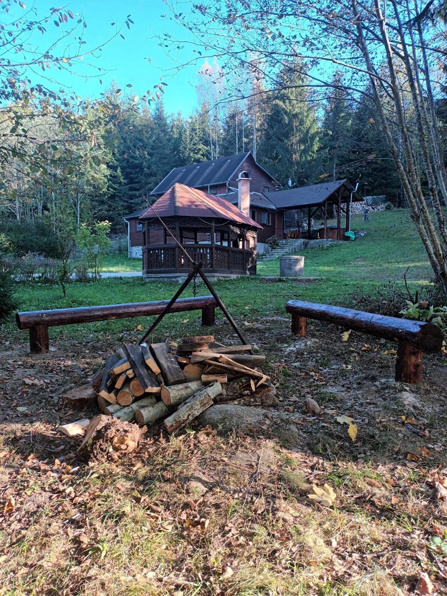 Patakvölgye Vendégház Izvoare  Exterior foto